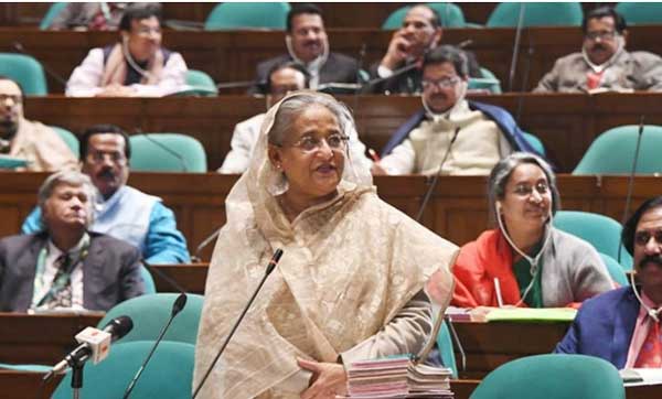 ব্যাংকে লুটে খাওয়ার টাকা নেই: প্রধানমন্ত্রী