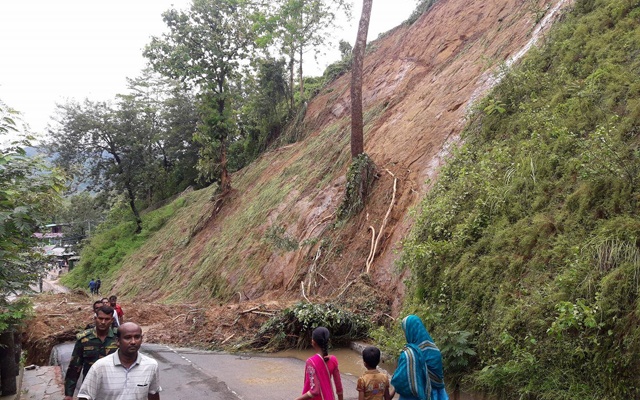 সিলেট ও চট্টগ্রাম বিভাগে পাহাড় ধসের আশঙ্কা