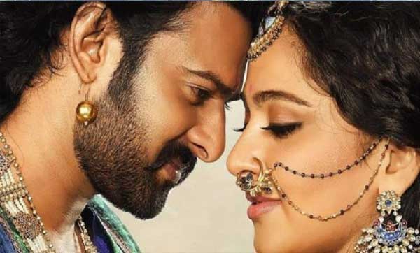 আনুষ্কার সঙ্গে প্রেম নিয়ে মুখ খুললেন প্রভাস